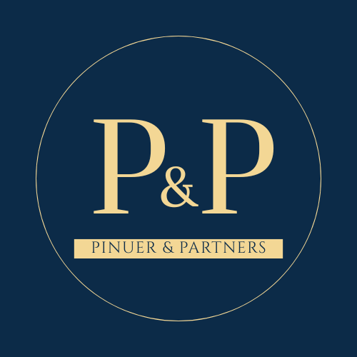 Eugenia Pinuer Abogada Logo